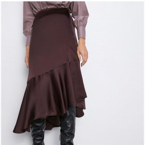 Zara satin midi skirt with ruffle hem - Picture 1 of 2